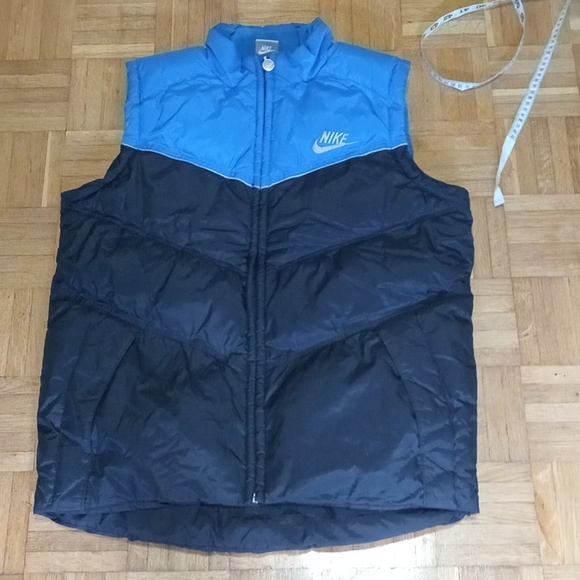 Boys/Teens Nike Puffer Vest XL..CLOSET CLEAROUT - Picture 1 of 11